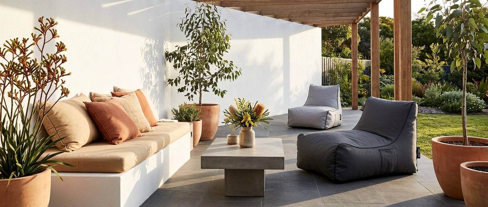 Outdoor Lounges