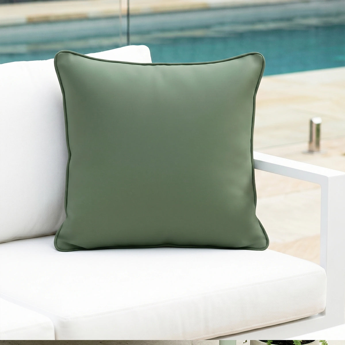 Mojo MJOC0375 45cm Solid Green Cushion Cover with Pipe – vibrant piped solid green outdoor cushion cover for patio decor
